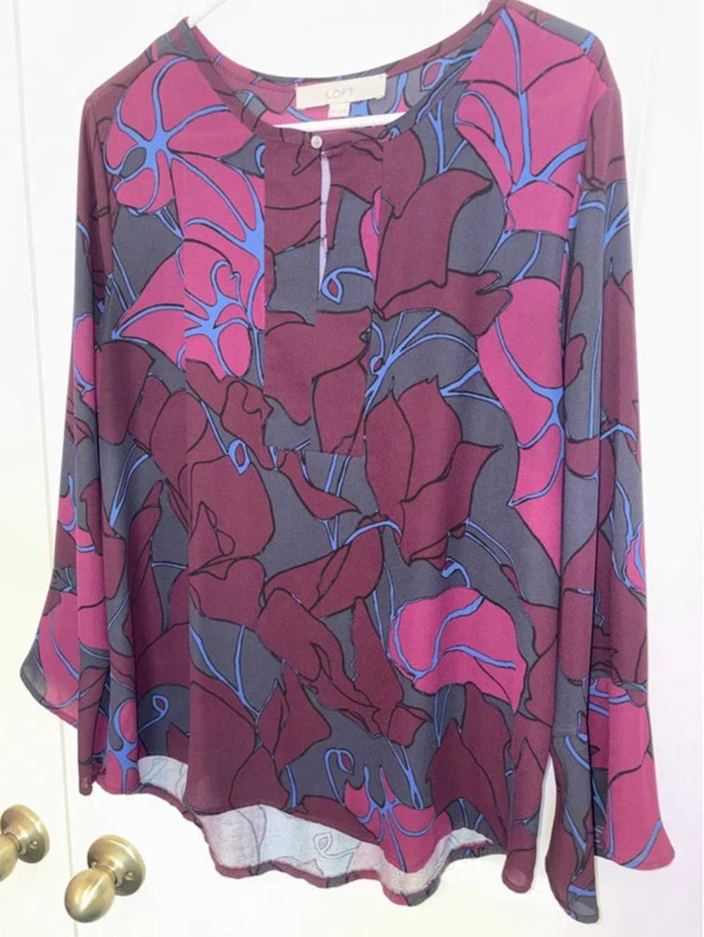 LOFT Women's Blouse Size M Purple Navy Floral Button Neck Top